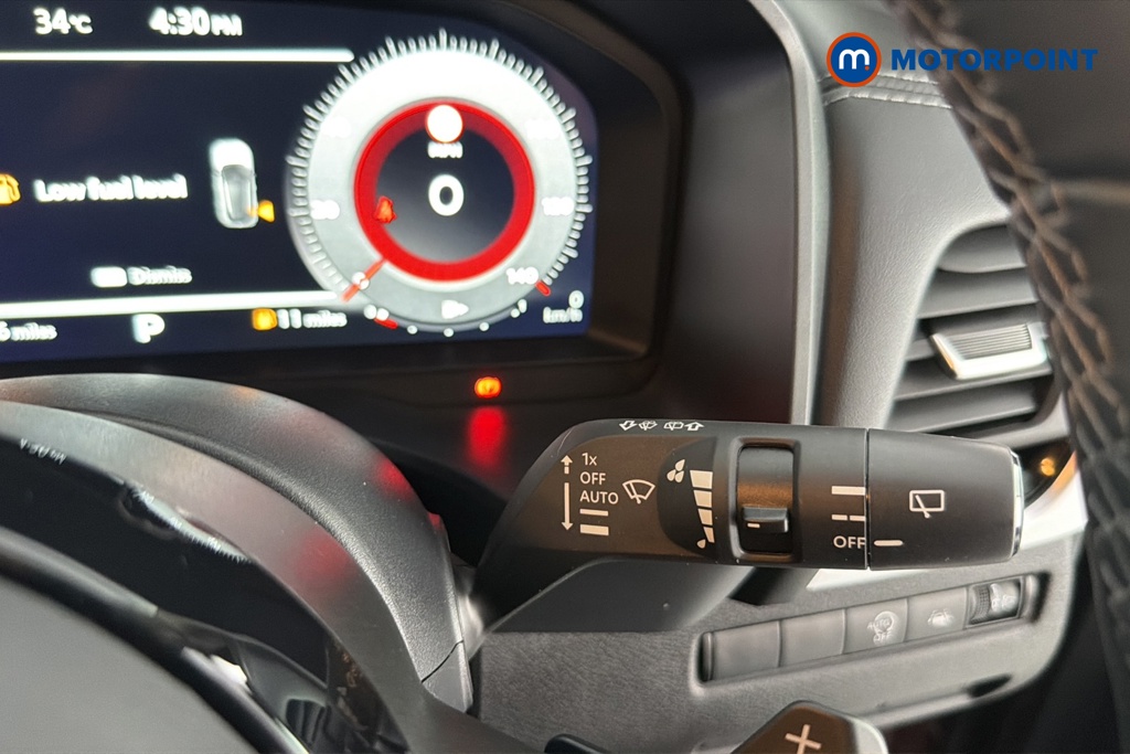 Nissan Qashqai N-Connecta Automatic Petrol SUV - Stock Number (1659957) - 6th supplementary image