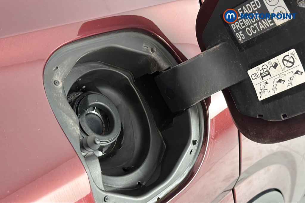 Nissan Qashqai N-Connecta Automatic Petrol SUV - Stock Number (1659957) - 41st supplementary image