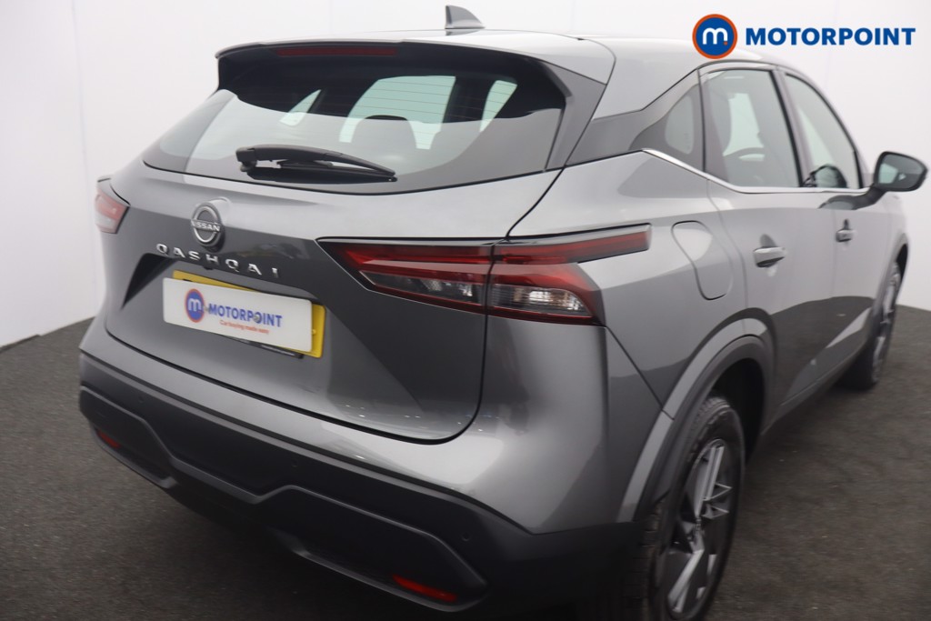 Nissan Qashqai Acenta Premium Manual Petrol SUV - Stock Number (1660010) - 2nd supplementary image