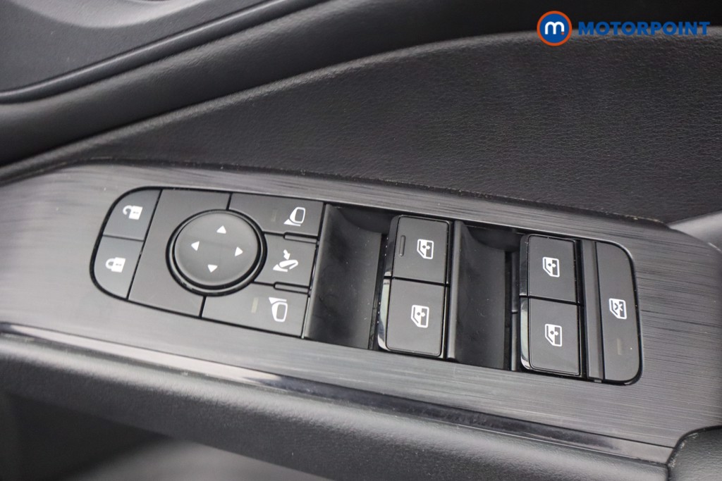 Nissan Qashqai Acenta Premium Manual Petrol SUV - Stock Number (1660010) - 11th supplementary image