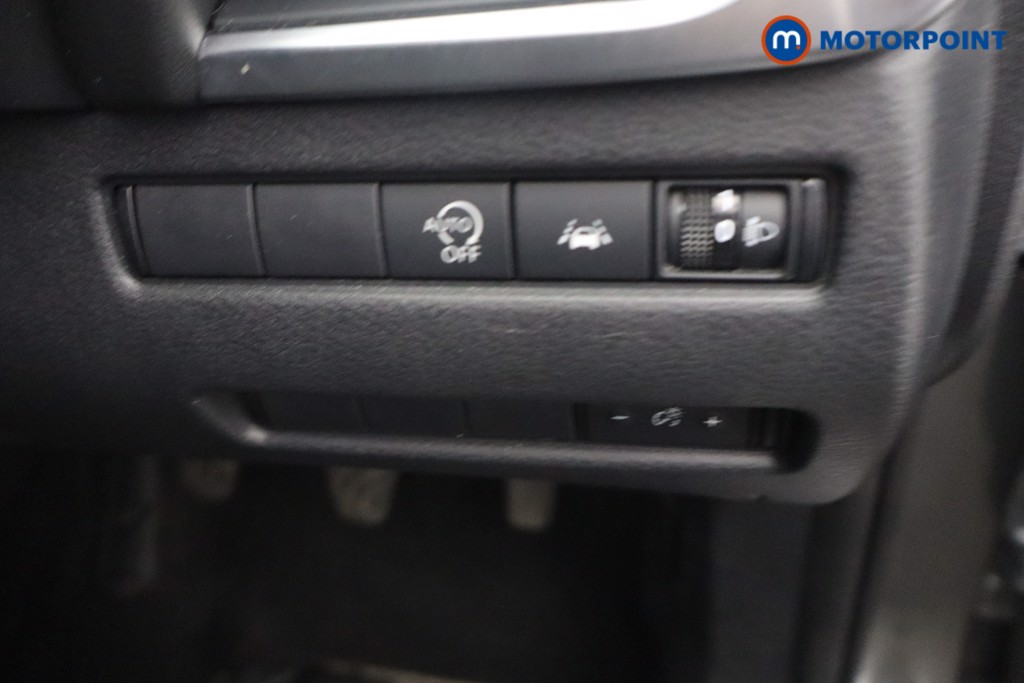 Nissan Qashqai Acenta Premium Manual Petrol SUV - Stock Number (1660010) - 13th supplementary image