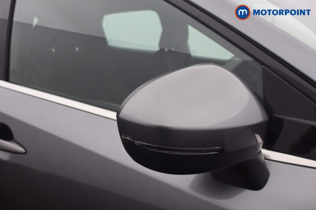 Nissan Qashqai Acenta Premium Manual Petrol SUV - Stock Number (1660010) - 21st supplementary image