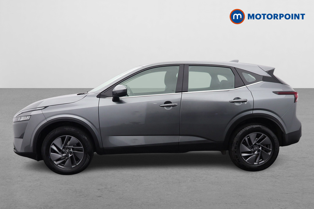 Nissan Qashqai Acenta Premium Manual Petrol SUV - Stock Number (1660010) - Passenger side