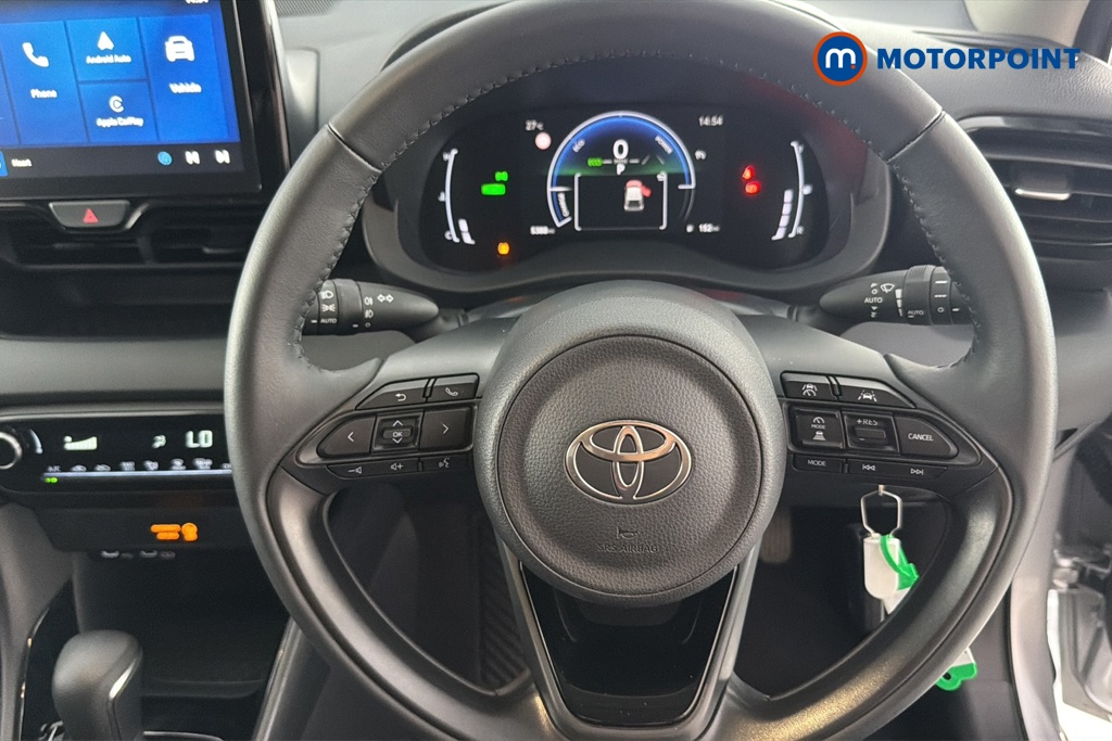 Toyota Yaris Design Automatic Petrol-Electric Hybrid Hatchback - Stock Number (1660011) - 2nd supplementary image