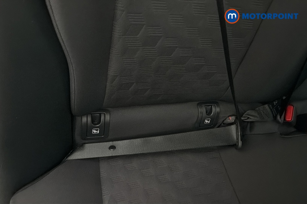 Toyota Yaris Design Automatic Petrol-Electric Hybrid Hatchback - Stock Number (1660011) - 27th supplementary image