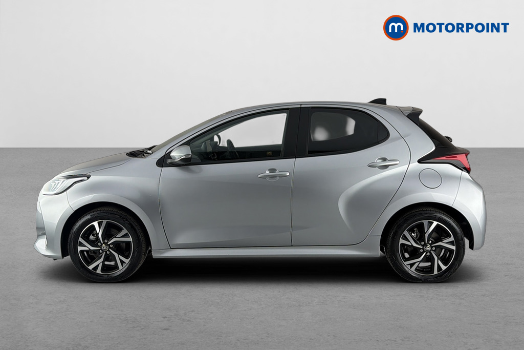 Toyota Yaris Design Automatic Petrol-Electric Hybrid Hatchback - Stock Number (1660011) - Drivers side