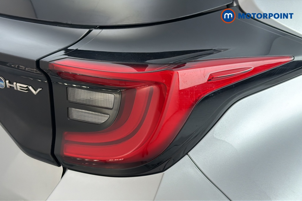 Toyota Yaris Design Automatic Petrol-Electric Hybrid Hatchback - Stock Number (1660011) - 36th supplementary image