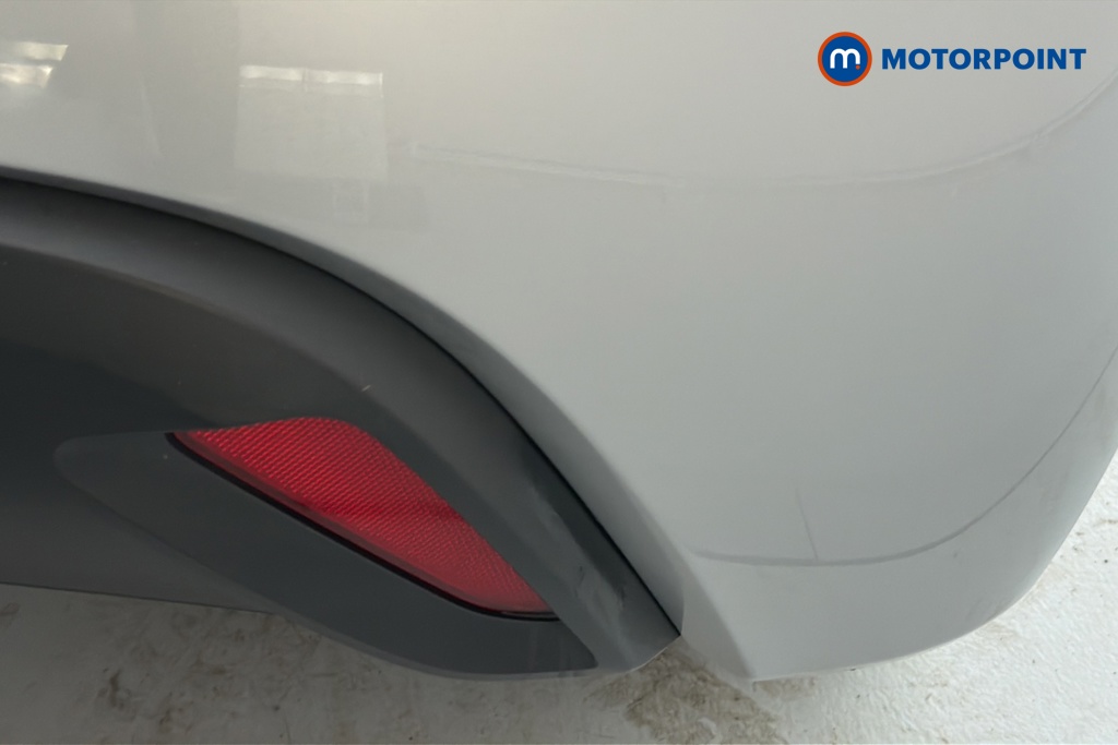 Toyota Yaris Design Automatic Petrol-Electric Hybrid Hatchback - Stock Number (1660011) - 39th supplementary image
