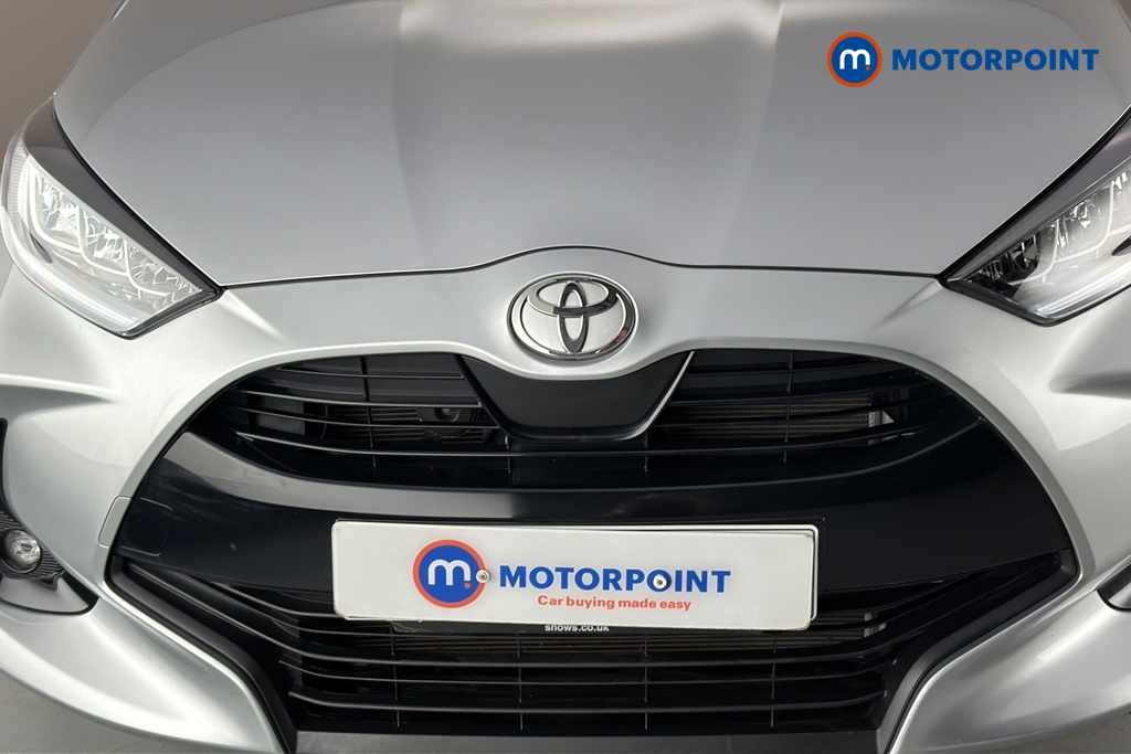 Toyota Yaris Design Automatic Petrol-Electric Hybrid Hatchback - Stock Number (1660011) - 43rd supplementary image