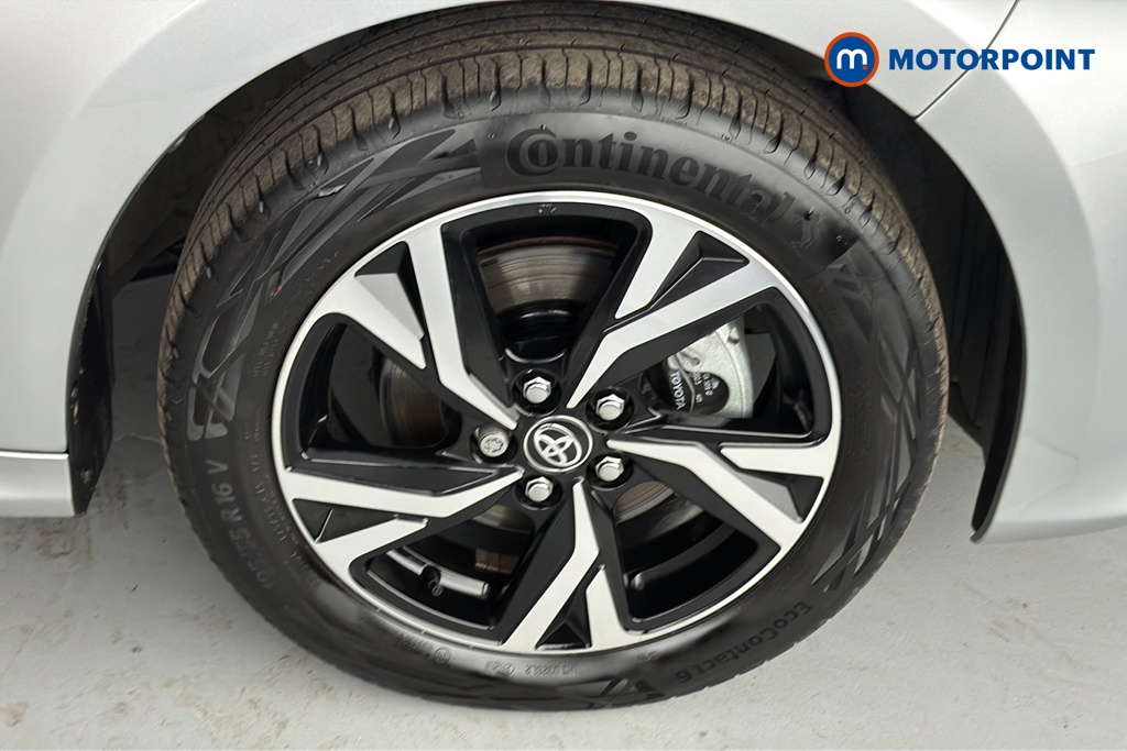 Toyota Yaris Design Automatic Petrol-Electric Hybrid Hatchback - Stock Number (1660011) - 47th supplementary image