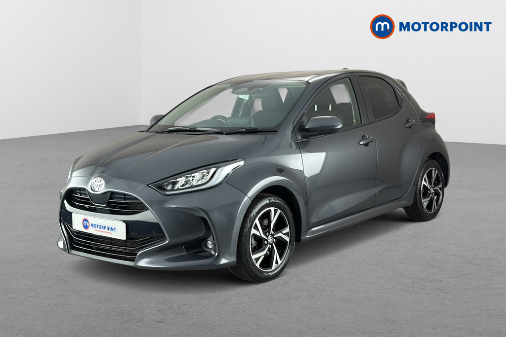 Toyota Yaris Design Automatic Petrol-Electric Hybrid Hatchback - Stock Number (1660012) - Passenger side front corner
