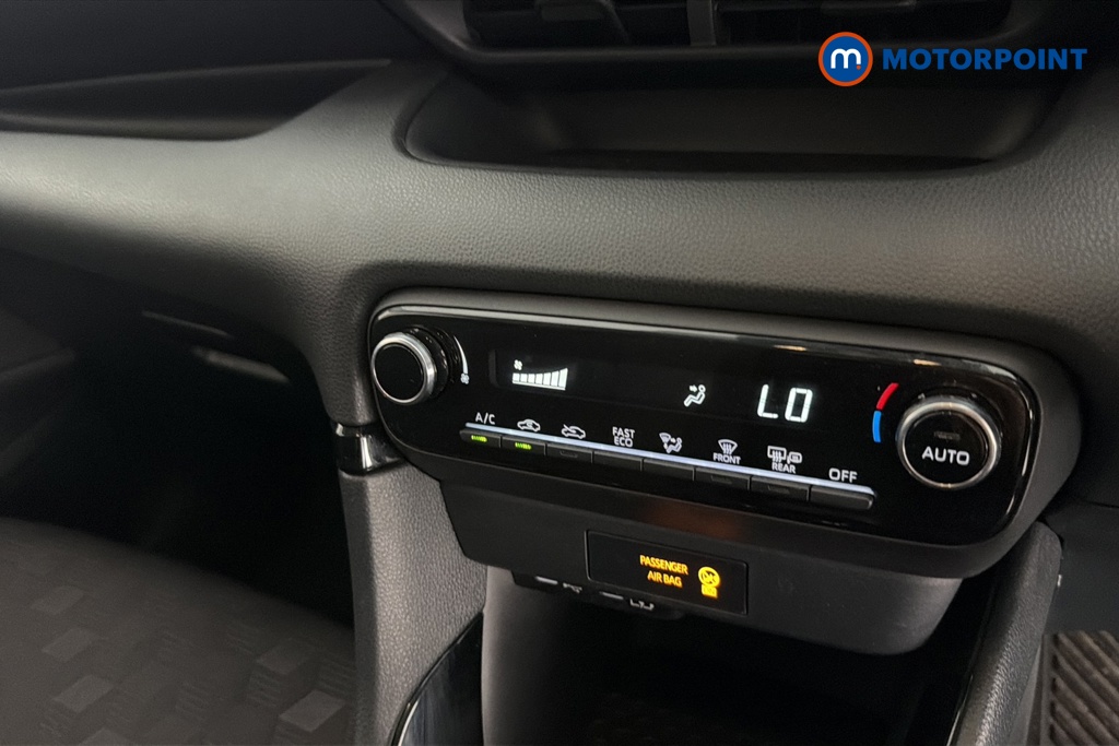 Toyota Yaris Design Automatic Petrol-Electric Hybrid Hatchback - Stock Number (1660012) - 12th supplementary image