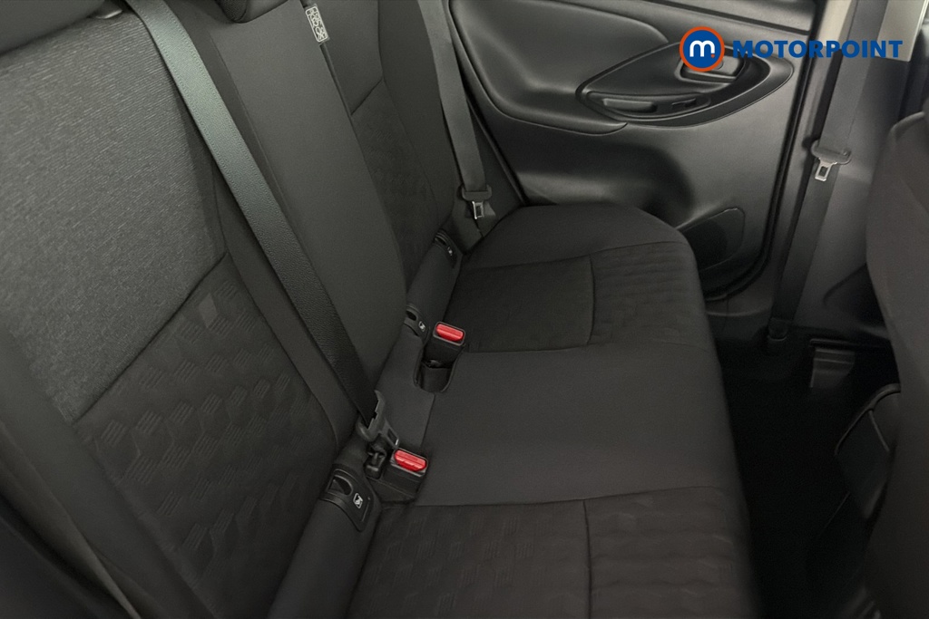 Toyota Yaris Design Automatic Petrol-Electric Hybrid Hatchback - Stock Number (1660012) - 25th supplementary image