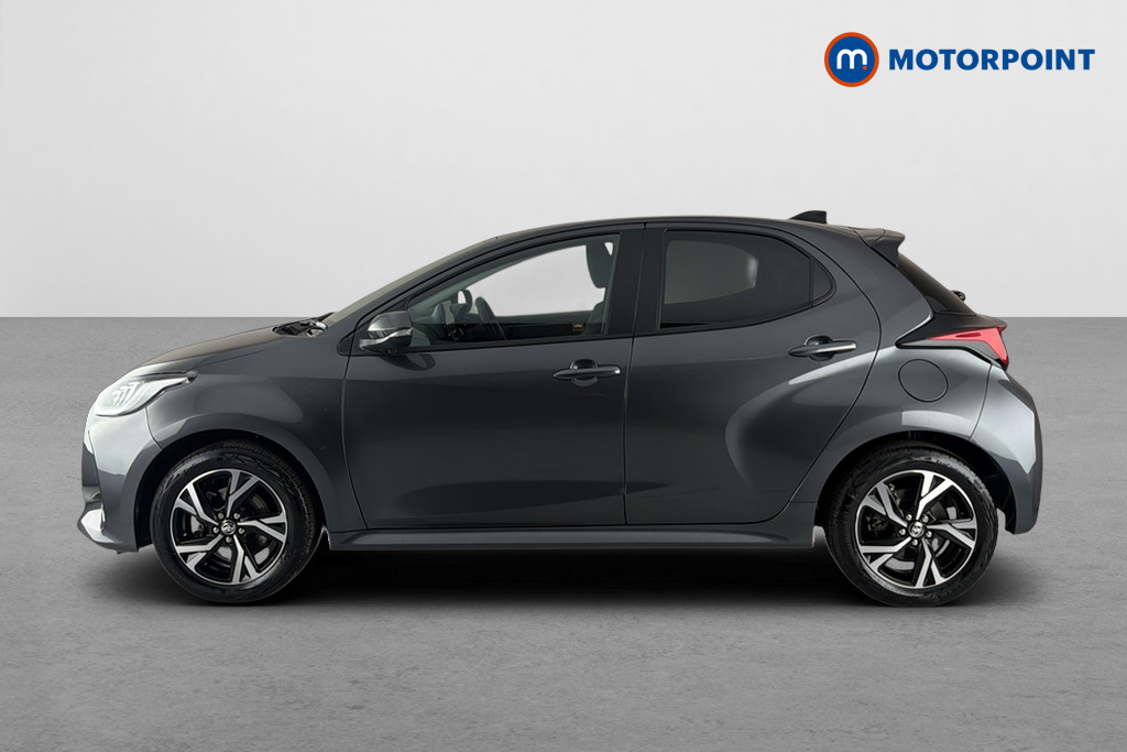 Toyota Yaris Design Automatic Petrol-Electric Hybrid Hatchback - Stock Number (1660012) - Drivers side