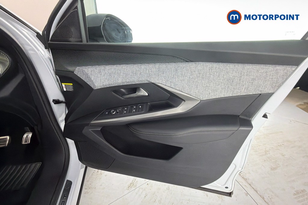 Peugeot 3008 GT Automatic Petrol SUV - Stock Number (1660195) - 19th supplementary image