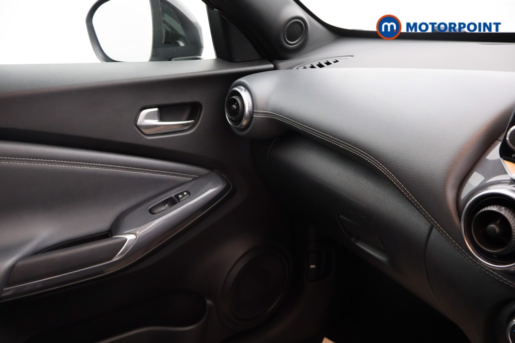 Nissan Juke N-Connecta Manual Petrol SUV - Stock Number (1635256) - 10th supplementary image