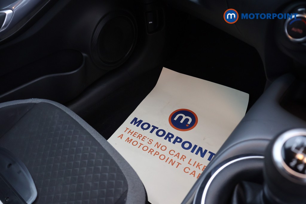 Nissan Juke N-Connecta Manual Petrol SUV - Stock Number (1635256) - 12th supplementary image