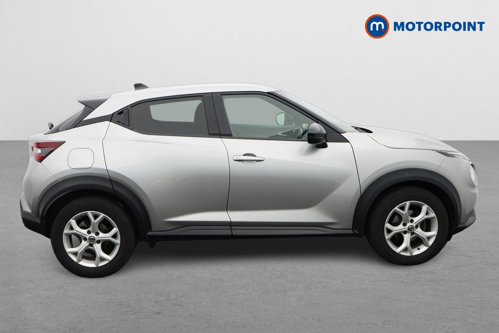 Nissan Juke N-Connecta Manual Petrol SUV - Stock Number (1635256) - Drivers side