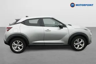 Nissan Juke N-Connecta Manual Petrol SUV - Stock Number (1635256) - Drivers side