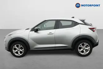 Nissan Juke N-Connecta Manual Petrol SUV - Stock Number (1635256) - Passenger side
