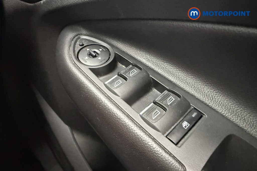 Ford Kuga St-Line Manual Petrol SUV - Stock Number (1649050) - 16th supplementary image