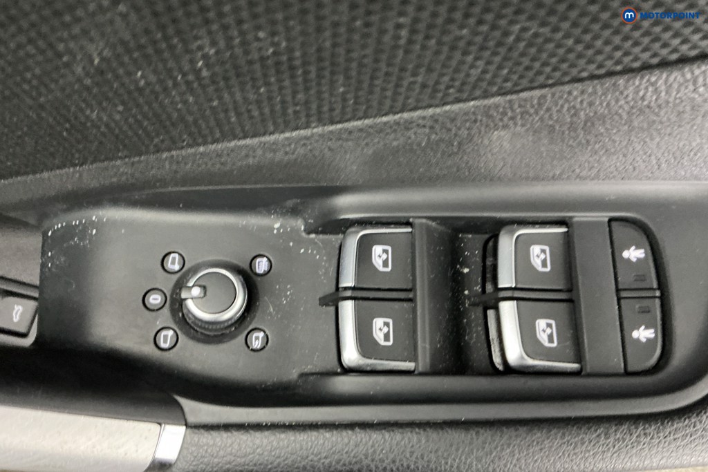 Audi Q2 S Line Manual Petrol SUV - Stock Number (1649446) - 16th supplementary image