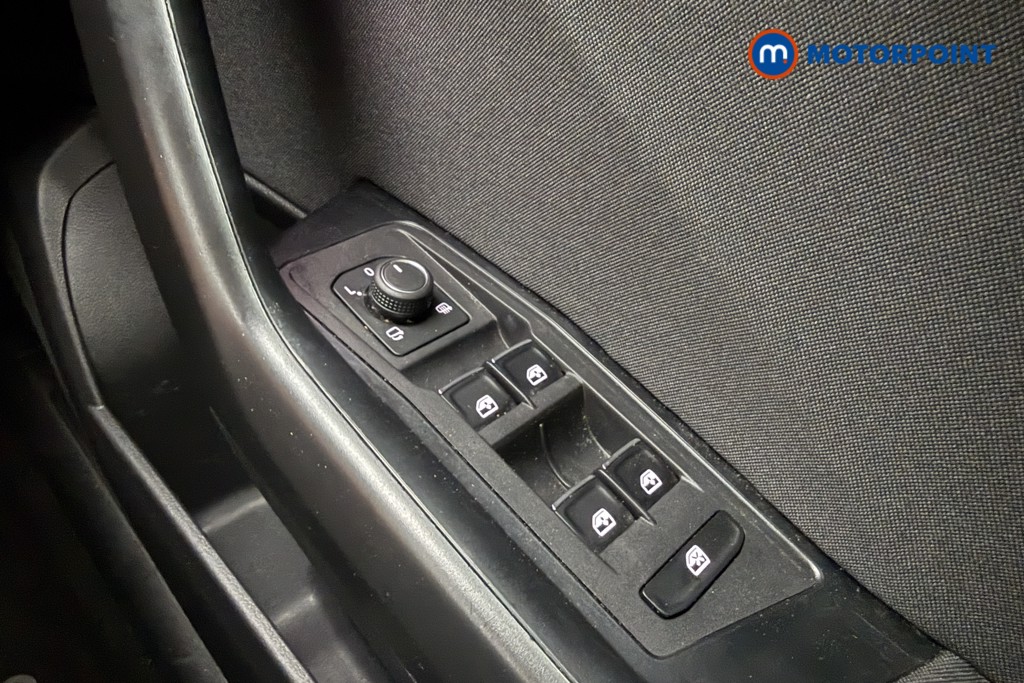 Volkswagen T-Roc SEL Automatic Petrol SUV - Stock Number (1650612) - 16th supplementary image