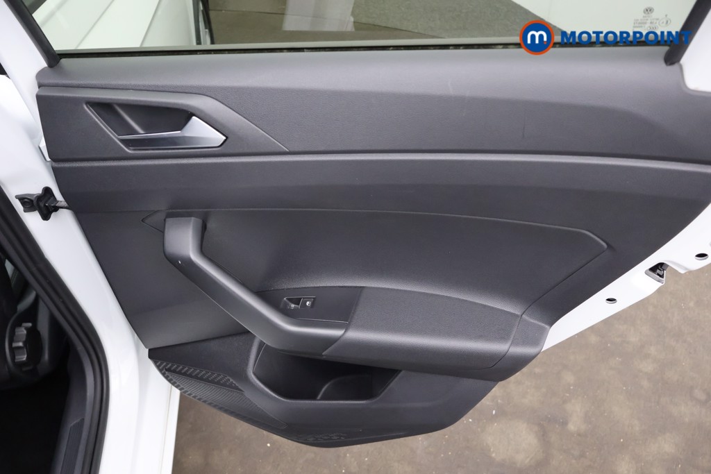 Volkswagen Taigo R-Line Automatic Petrol SUV - Stock Number (1651377) - 17th supplementary image