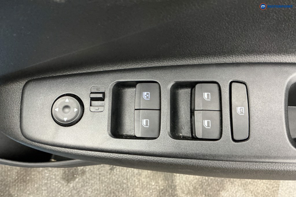 Hyundai I10 Premium Automatic Petrol Hatchback - Stock Number (1652013) - 17th supplementary image