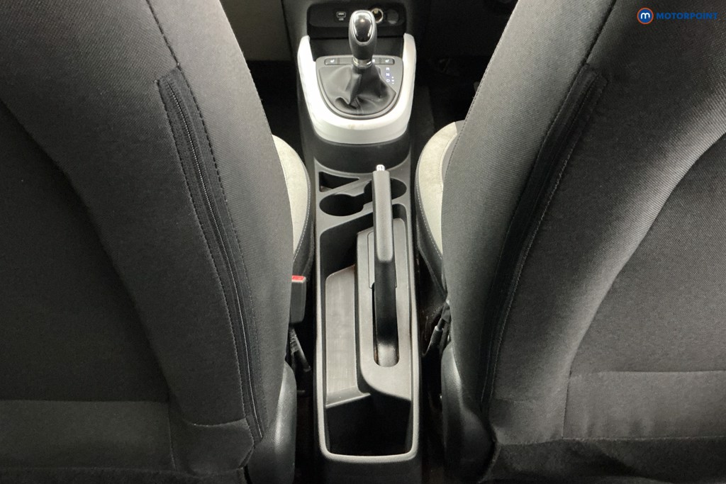 Hyundai I10 Premium Automatic Petrol Hatchback - Stock Number (1652013) - 18th supplementary image