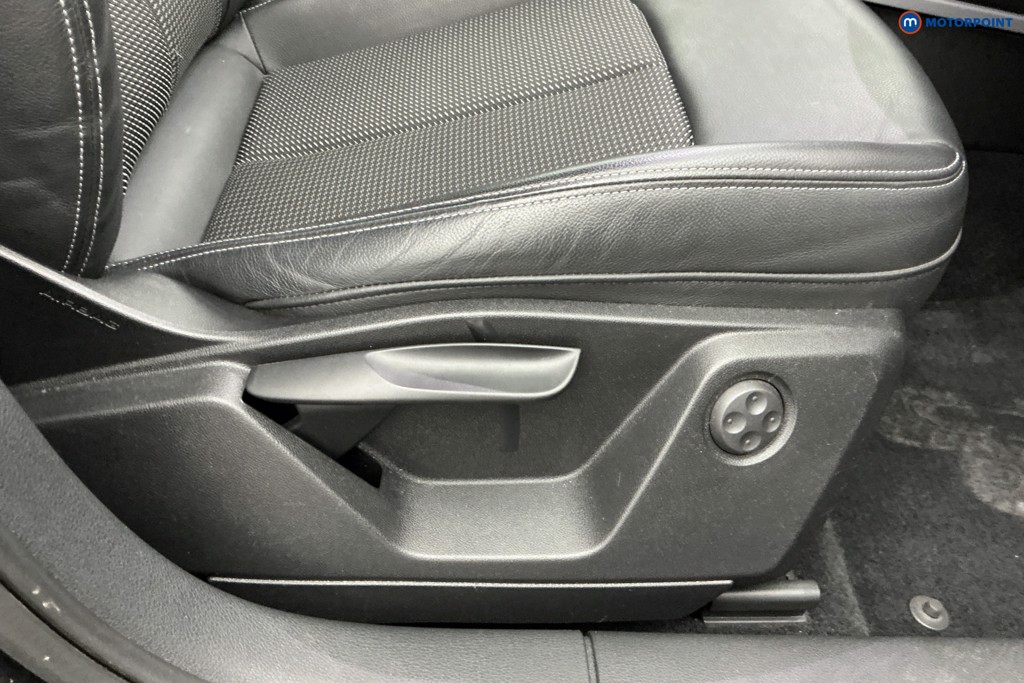 Audi Q2 S Line Manual Petrol SUV - Stock Number (1652071) - 18th supplementary image