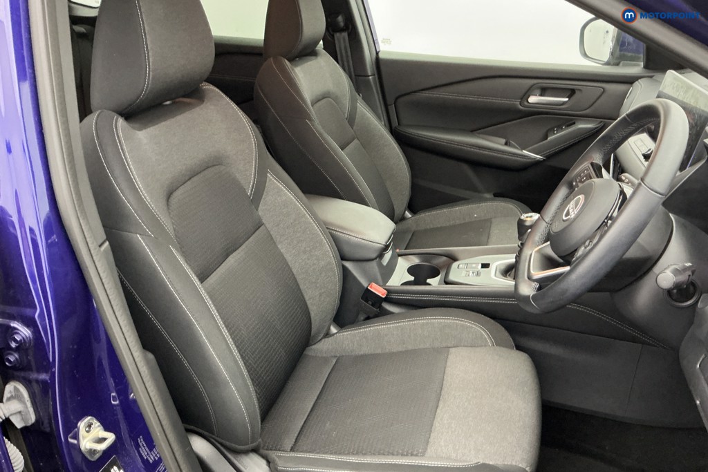 Nissan Qashqai N-Connecta Manual Petrol SUV - Stock Number (1652079) - 5th supplementary image
