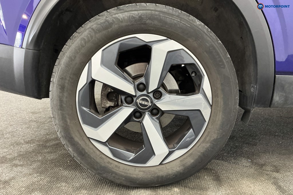 Nissan Qashqai N-Connecta Manual Petrol SUV - Stock Number (1652079) - 25th supplementary image