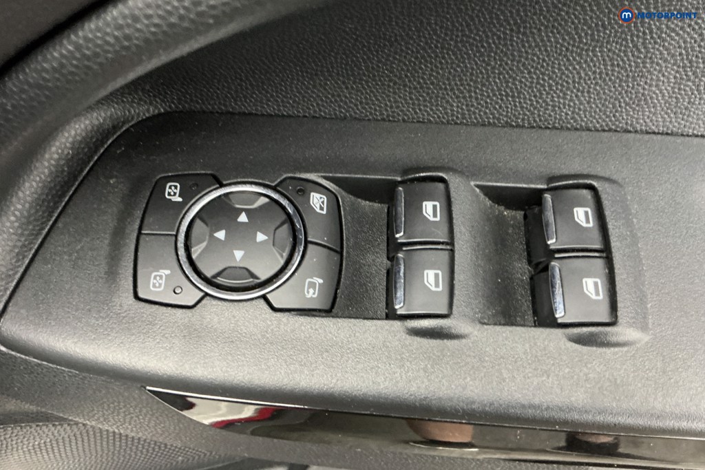 Ford Ecosport Titanium Automatic Petrol SUV - Stock Number (1652464) - 17th supplementary image