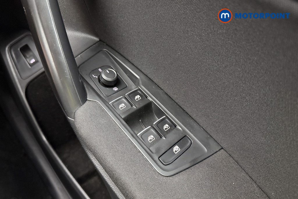Volkswagen Tiguan Allspace Life Automatic Petrol SUV - Stock Number (1653331) - 16th supplementary image