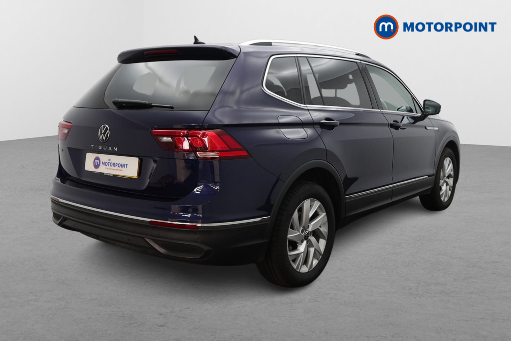 Volkswagen Tiguan Allspace Life Automatic Petrol SUV - Stock Number (1653331) - Drivers side rear corner