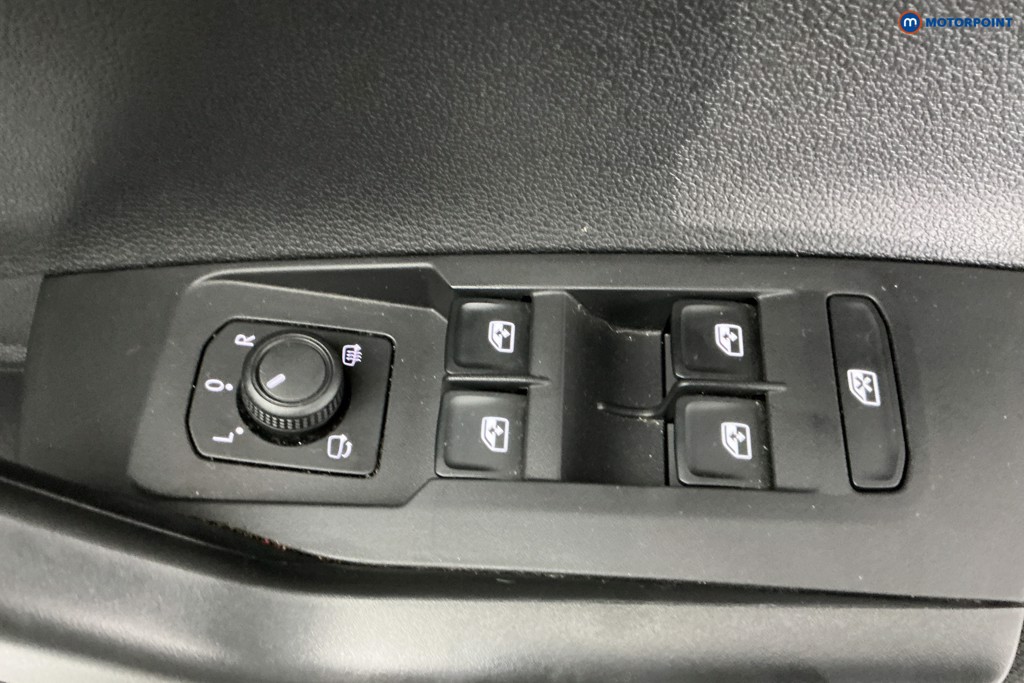 Volkswagen Taigo Life Manual Petrol SUV - Stock Number (1653843) - 13th supplementary image