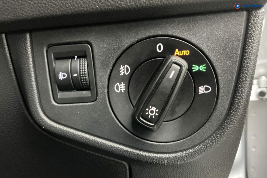 Volkswagen Taigo Life Manual Petrol SUV - Stock Number (1653843) - 14th supplementary image