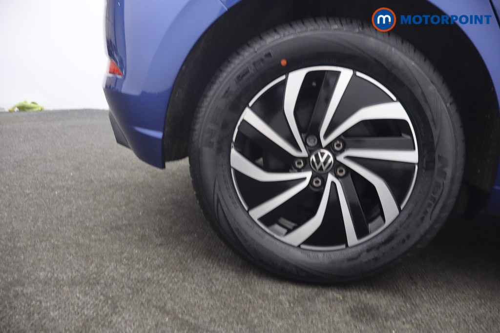 Volkswagen Polo Life Manual Petrol Hatchback - Stock Number (1654213) - 5th supplementary image