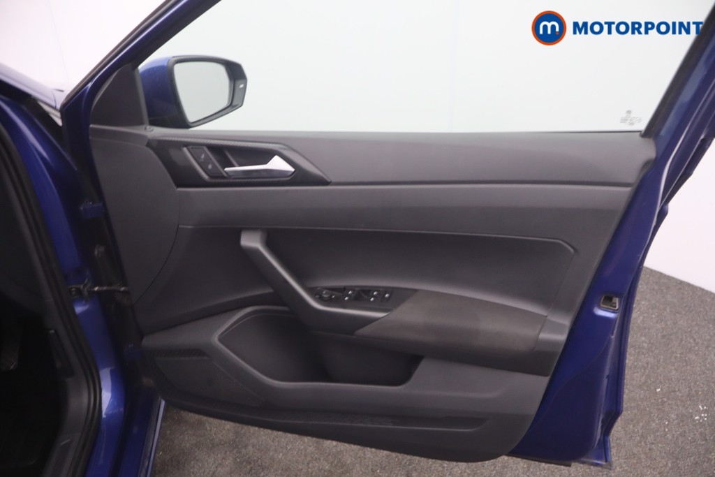 Volkswagen Polo Life Manual Petrol Hatchback - Stock Number (1654213) - 8th supplementary image