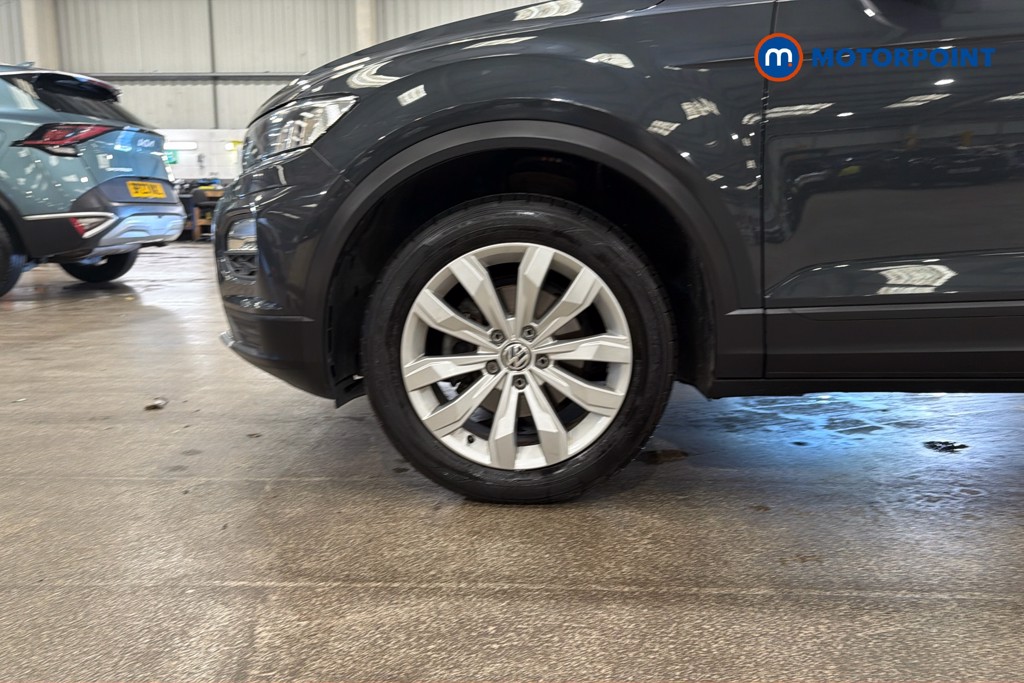Volkswagen T-Roc SE Manual Diesel SUV - Stock Number (1654540) - 47th supplementary image