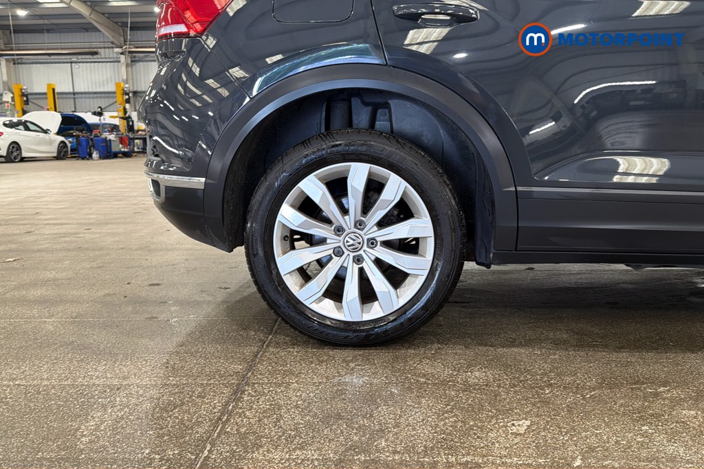 Volkswagen T-Roc SE Manual Diesel SUV - Stock Number (1654540) - 49th supplementary image