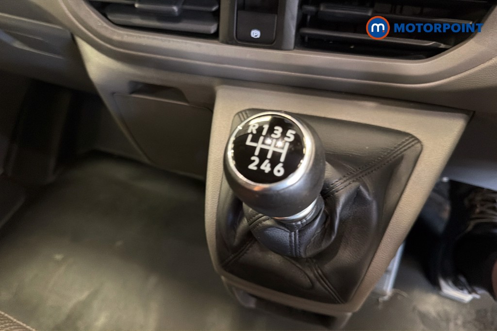 Volkswagen Transporter Commerce Plus Manual Diesel Panel Van - Stock Number (1655243) - 15th supplementary image