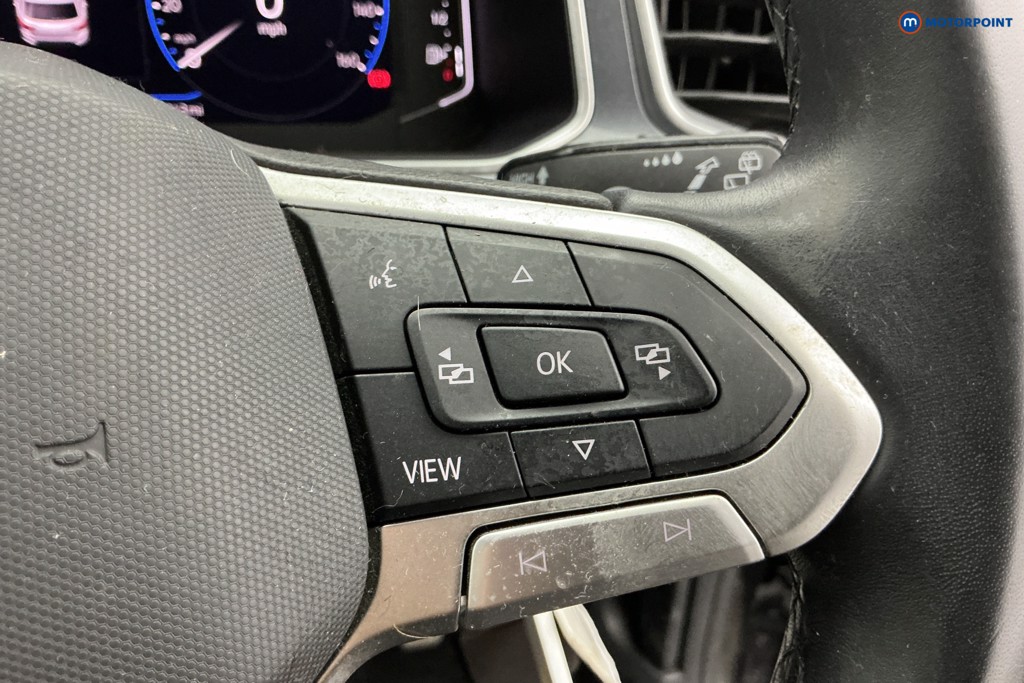 Volkswagen T-Roc Style Manual Petrol SUV - Stock Number (1655579) - 13th supplementary image