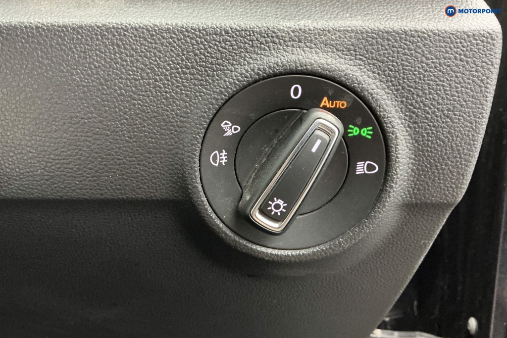 Volkswagen T-Roc Style Manual Petrol SUV - Stock Number (1655579) - 14th supplementary image