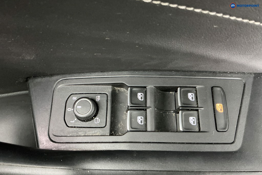 Volkswagen T-Roc Style Manual Petrol SUV - Stock Number (1655579) - 16th supplementary image