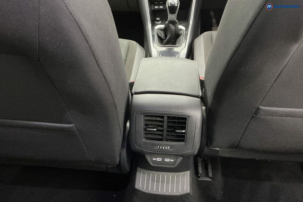 Volkswagen T-Roc Style Manual Petrol SUV - Stock Number (1655579) - 18th supplementary image