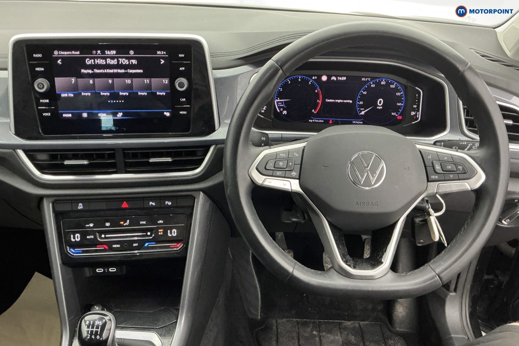Volkswagen T-Roc Style Manual Petrol SUV - Stock Number (1655579) - 1st supplementary image