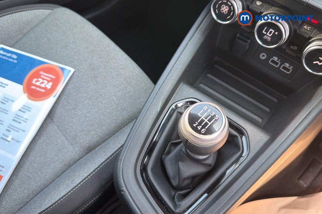Renault Clio Evolution Manual Petrol Hatchback - Stock Number (1655946) - 15th supplementary image