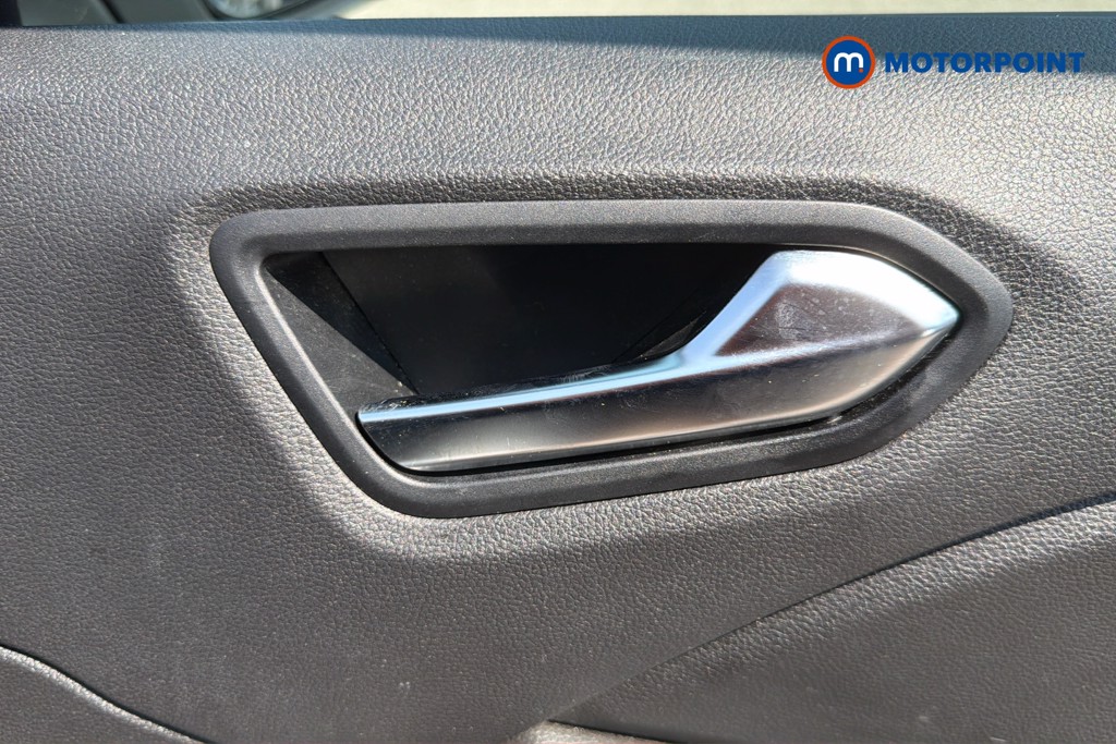 Renault Clio Evolution Manual Petrol Hatchback - Stock Number (1655946) - 42nd supplementary image